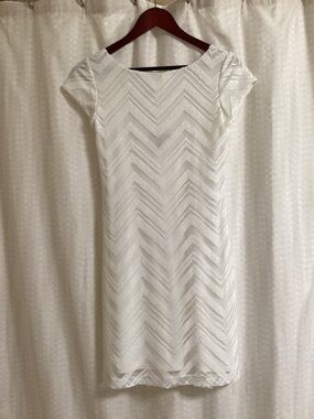 INC International Concepts White Chevron V-Neck Mini Dress